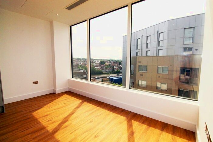 Studio To Rent In Westgate House, West Gate, London, W5