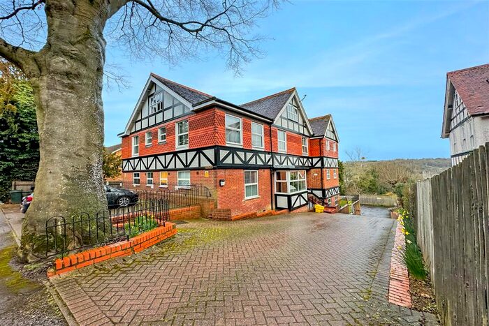 1 Bedroom Flat To Rent In Priory Road, High Wycombe, HP13