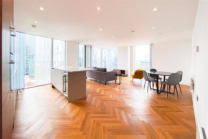 2 Bedroom Apartment To Rent In East Tower, Deansgate Square, M15