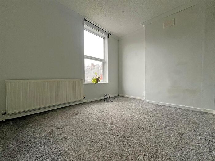 2 Bedroom End Of Terrace House To Rent In Bestwood Road, Bulwell, Nottingham, NG6