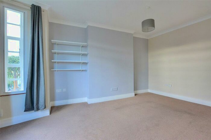 2 Bedroom Apartment To Rent In Granville Park, London, SE13