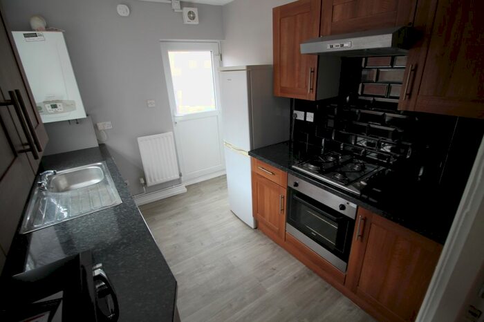 3 Bedroom Maisonette To Rent In Stratford Grove West, Newcastle Upon Tyne, NE6