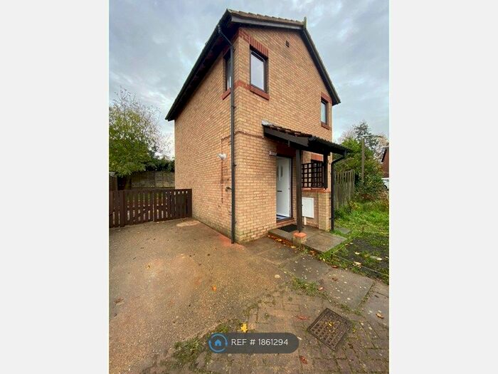 2 Bedroom Detached House To Rent In Runford Court, Shenley Lodge, Milton Keynes, MK5