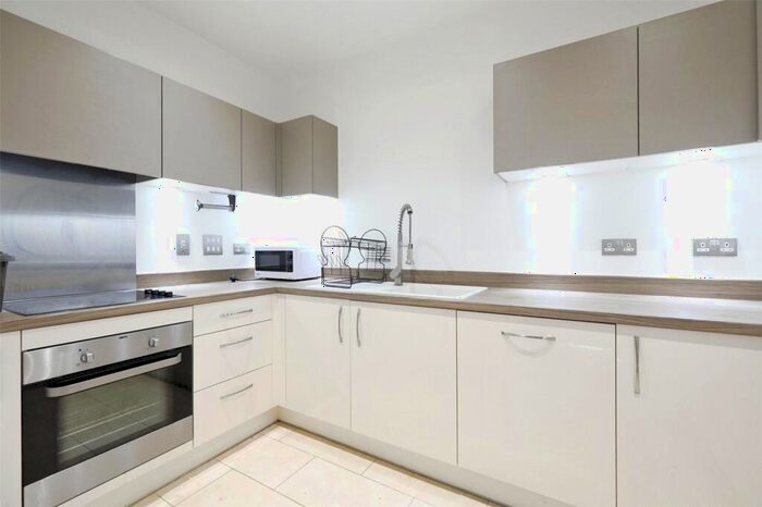 1 Bedroom Apartment To Rent In Sequoia House, Quebec Way, London, SE16