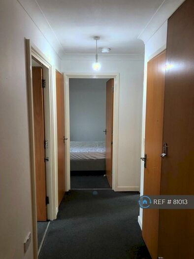 2 Bedroom Flat To Rent In Manor Park, London, E12