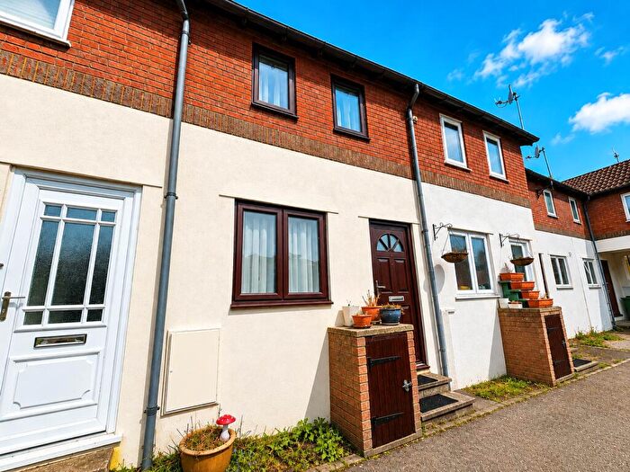 2 Bedroom Terraced House For Sale In Holne Court, Exeter, EX4