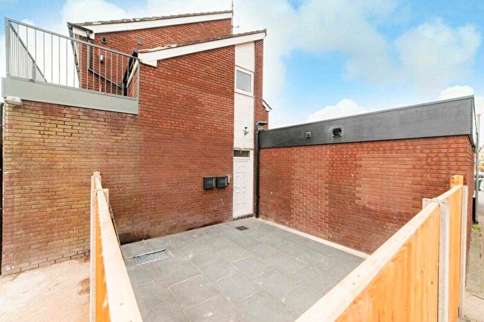 1 Bedroom Flat To Rent In Cambridge Road, Southport, PR9