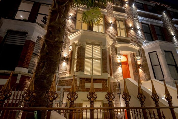Studio To Rent In Shirland Road, London, W9