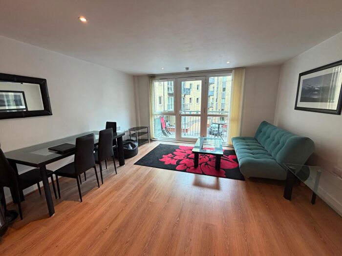 2 Bedroom Apartment To Rent In The Quartz, Hall Street, B18