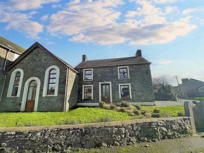3 Bedroom Cottage For Sale In Heol Llansaint, Llansaint, Kidwelly, SA17