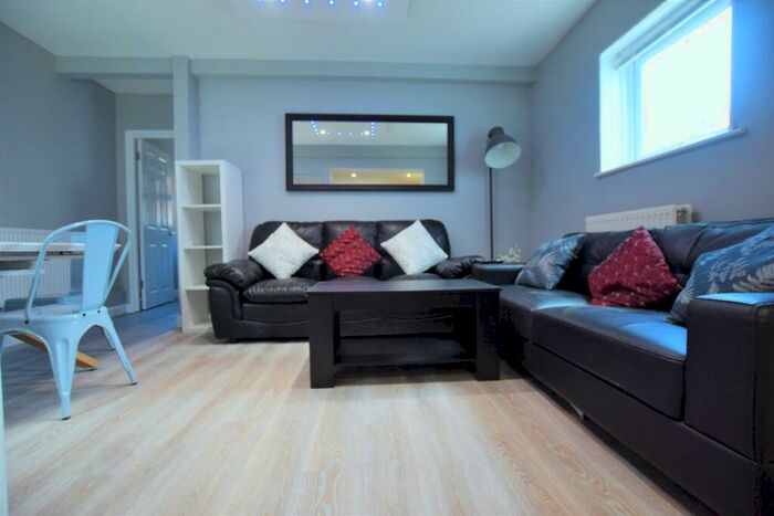 7 Bedroom Semi-Detached House To Rent In North Holmes Road, Canterbury, CT1