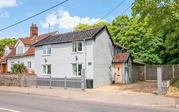5 Bedroom Detached House For Sale In Ixworth Road, Norton, Bury St. Edmunds, IP31