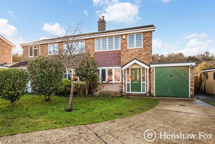 3 Bedroom Semi-Detached House For Sale In Hollywood Close, North Baddesley, Hampshire, SO52