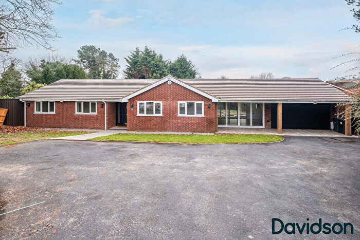 4 Bedroom Detached Bungalow To Rent In Austen Place, Edgbaston, Birmingham, B15