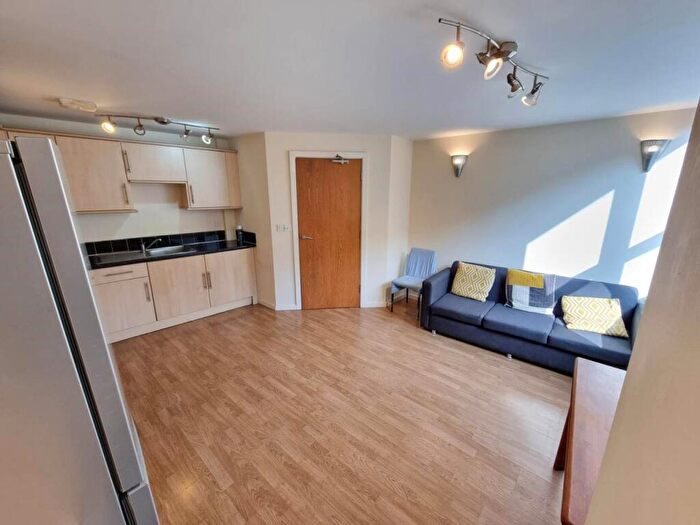 1 Bedroom Flat To Rent In Landmark House, City Centre, Bradford, BD1
