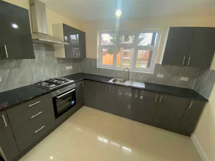 3 Bedroom Semi-Detached House To Rent In Galeys Road, Cheylesmore, Coventry, CV3