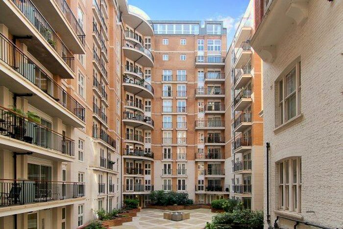 2 Bedroom Flat To Rent In Victoria Street, London, SW1H
