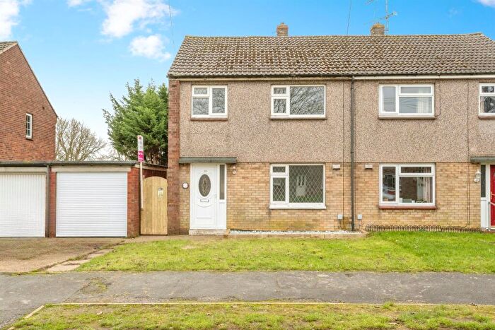 3 Bedroom Semi Detached House For Sale In Stovin Crescent, Winterton, Scunthorpe, DN15