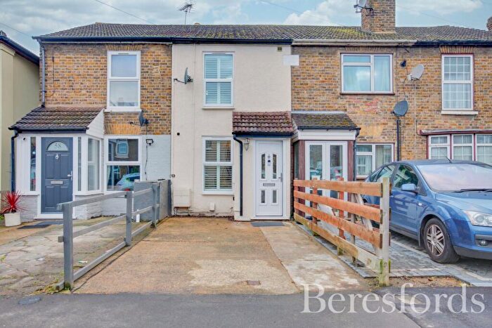 2 Bedroom Terraced House For Sale In Albert Road, Romford, RM1