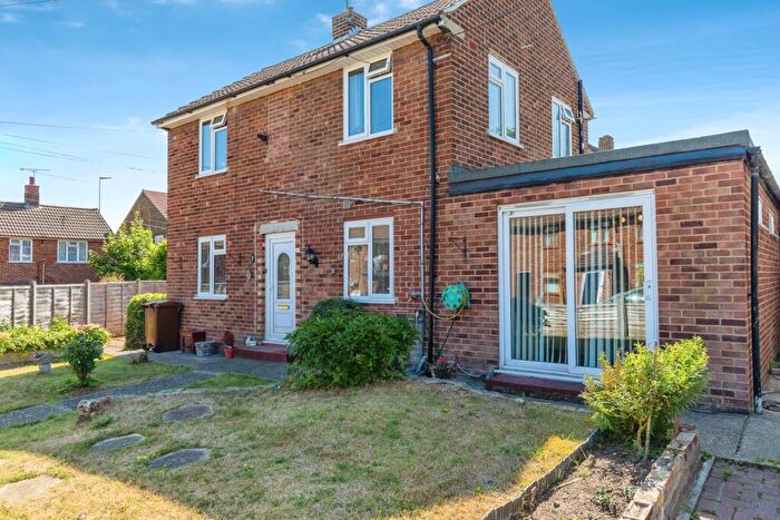 2 Bedroom Semi-Detached House For Sale In Kingsnorth Road, Gillingham, Kent, ME8