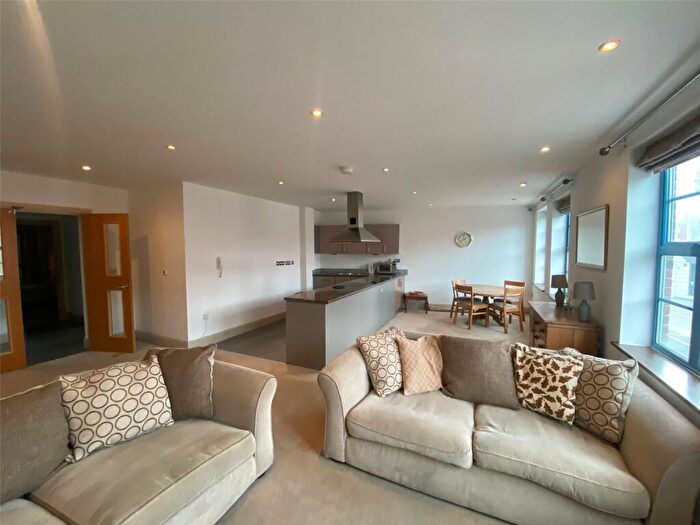 2 Bedroom Apartment To Rent In Harbour House, Hotwell Road, Bristol, BS8