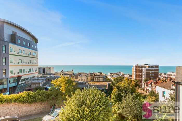 1 Bedroom Flat To Rent In Walpole Road, Brighton, BN2
