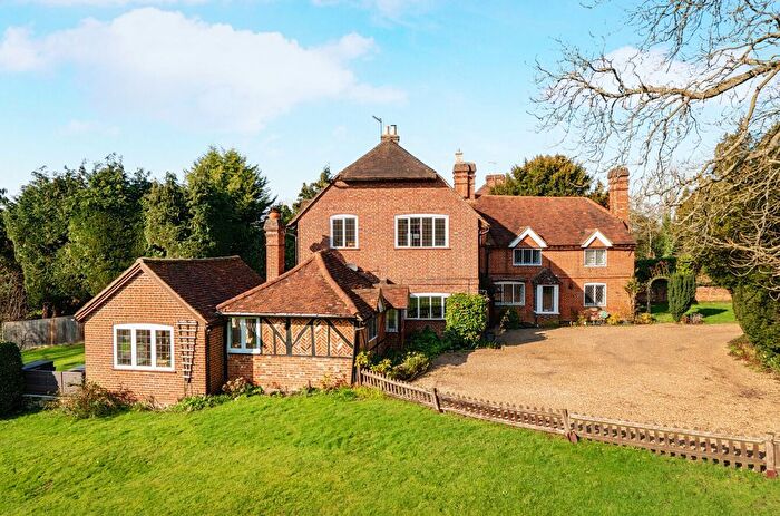 4 Bedroom Detached House For Sale In Worplesdon, Guildford, Surrey, GU3