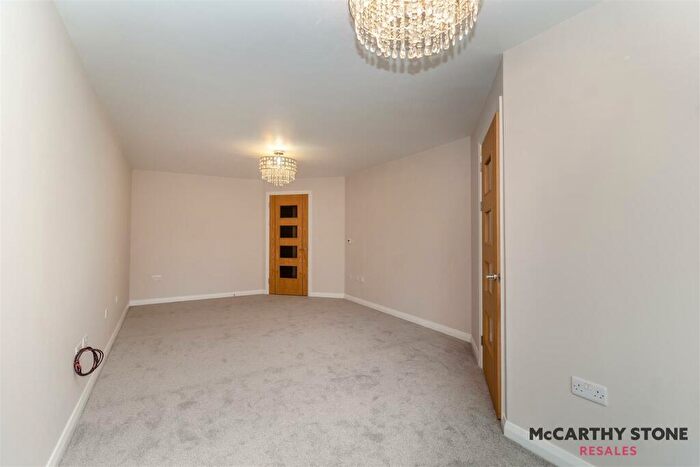 2 Bedroom Apartment For Sale In Valley Court, Longsight Road, Ramsbottom, Bury, BL0