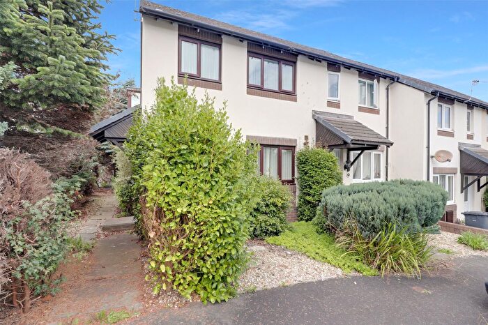 3 Bedroom End Of Terrace House For Sale In Hughes Avenue, Barnstaple, Devon, EX32