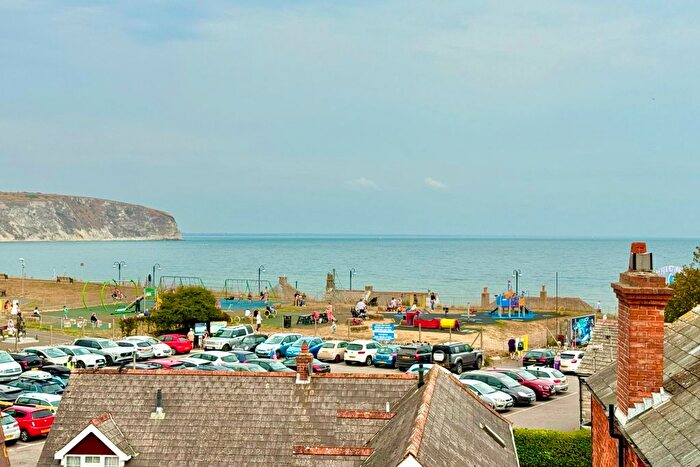 2 Bedroom Flat For Sale In Rempstone Road, Swanage, BH19