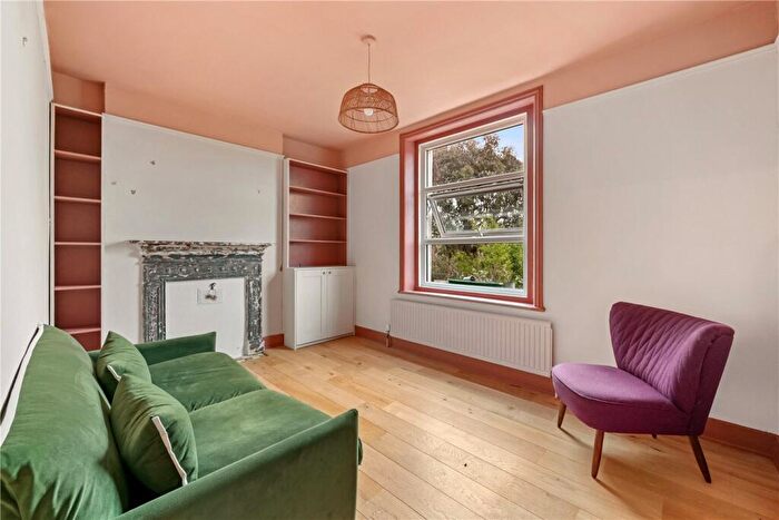 1 Bedroom Apartment To Rent In Wrentham Avenue, London, NW10