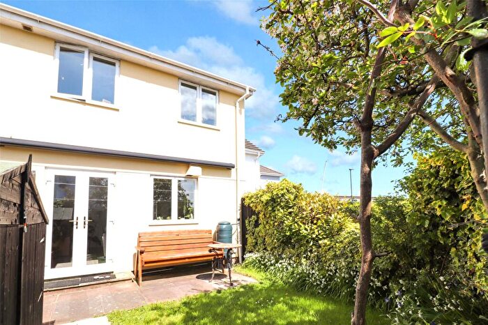 2 Bedroom Terraced House For Sale In Riverside Court, Bideford, EX39