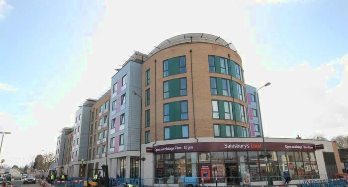 2 Bedroom Flat To Rent In Saxon House, London Road, Wallington, SM6