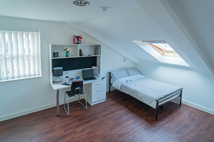 1 Bedroom Apartment For Sale In Hands Off Liverpool Property Investment, Central Liverpool – % Net Rental Yields | Fully Managed Opportunity, L6 - Photo 2
