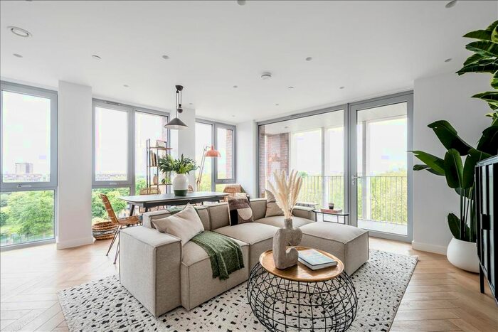 2 Bedroom Flat To Rent In Parkhaus, A Downs Road, Lower Clapton, E5