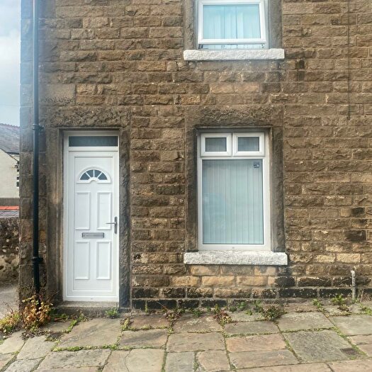 2 Bedroom Private Hall To Rent In Adelphi Street, Lancaster, LA1