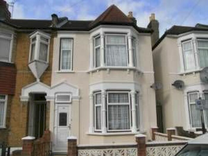 4 Bedroom Terraced House To Rent In Thorpe Road, Barking, IG11