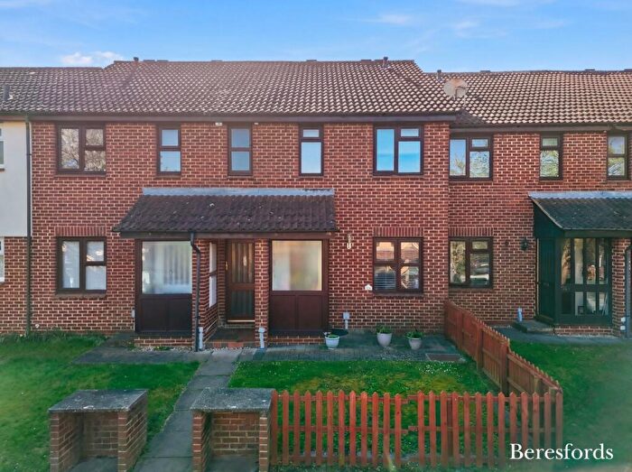 1 Bedroom Maisonette For Sale In Marlborough Way, Billericay, CM12