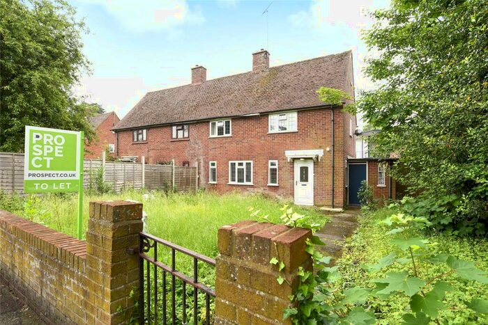 4 Bedroom Semi-Detached House To Rent In Coley Avenue, Reading, Berkshire, RG1