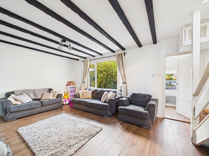 4 Bedroom Detached House To Rent In Coppermill Road, Wraysbury, Staines-Upon-Thames, Middlesex, TW19