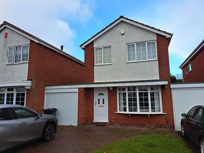 3 Bedroom Link Detached House To Rent In Loxley Road, Sutton Coldfield, B75