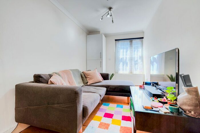 1 Bedroom Flat To Rent In Englefield Road, Islington, London, N1