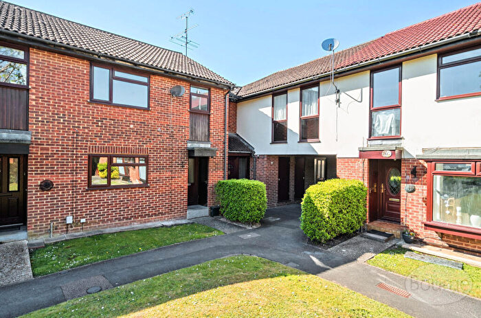 1 Bedroom Terraced House For Sale In Wellesley Close, Ash Vale, Surrey, GU12