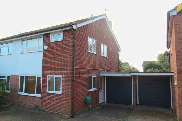 3 Bedroom Semi-Detached House To Rent In Orchard Close, Spencers Wood, RG7