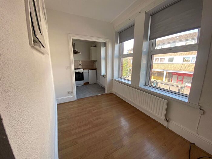 1 Bedroom Flat To Rent In Selsdon Road, South Croydon, CR2