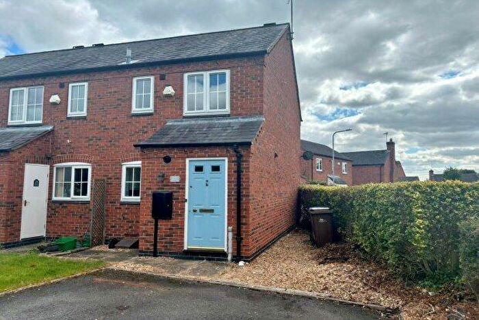 2 Bedroom Property To Rent In Shotwood Close, Burton-On-Trent, DE13