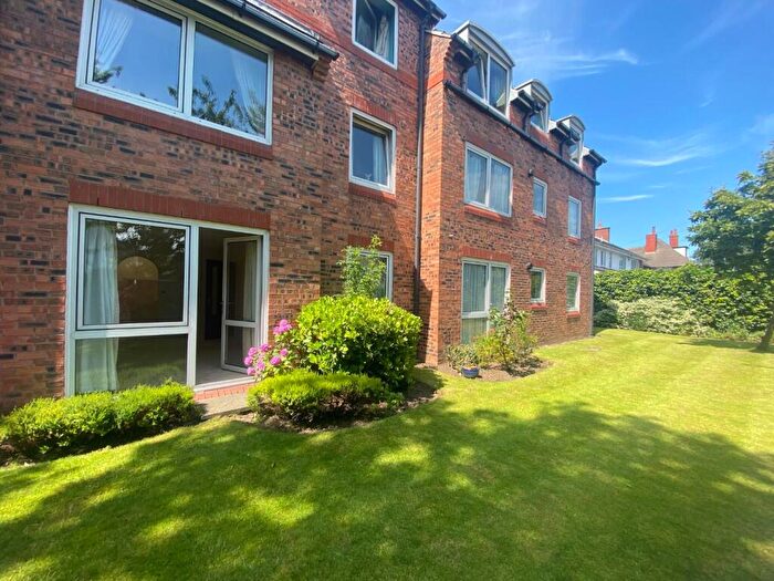 1 Bedroom Apartment For Sale In Blundellsands Road East, Liverpool, L23