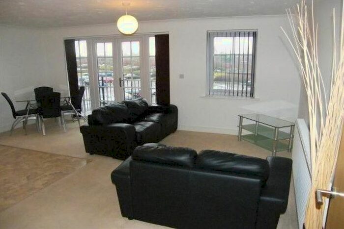 2 Bedroom Flat To Rent In Priestley Court, Warrington, WA4