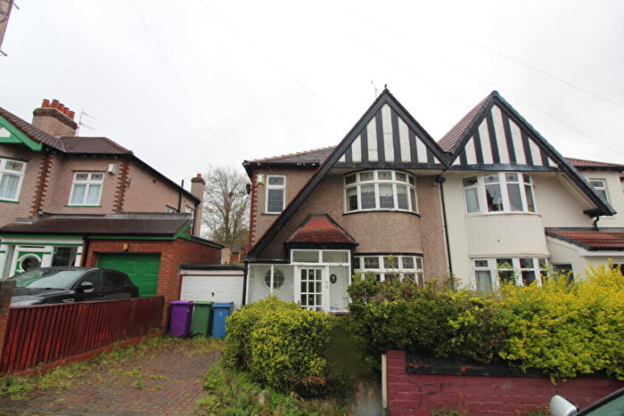 3 Bedroom Semi Detached House For Sale In The Vineries, Liverpool, Merseyside, L25