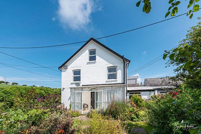 3 Bedroom Semi Detached House For Sale In Newport Road, Niton, Ventnor, PO38